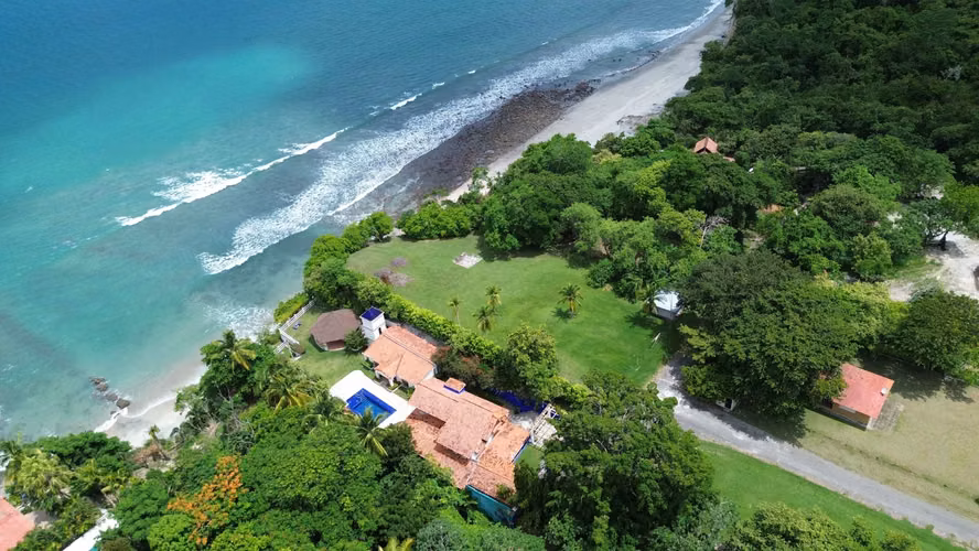 Villa frente al mar, Playa Corona