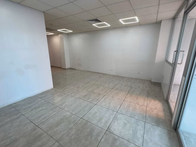 Se Alquilan Oficinas desde 55 mts en Ricardo J. Alfaro - Imagen 7