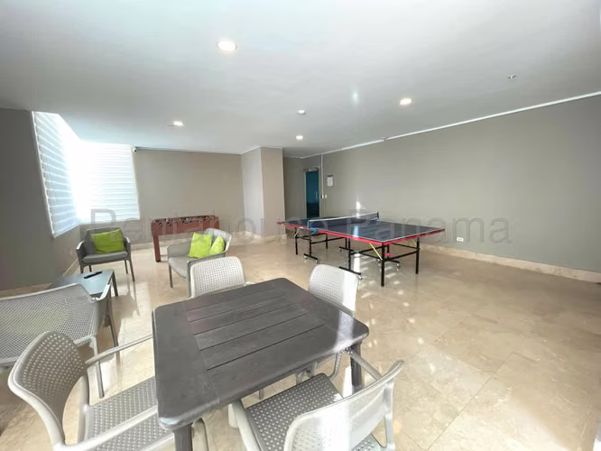 Venta de Apartamento de 306 m2 en PH Pacific Point, Punta Pacífica 26-2449GG