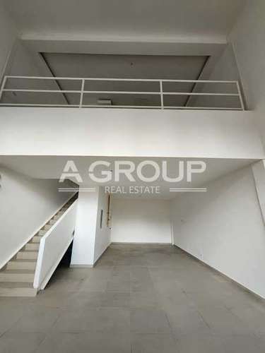 City Plaza - Via Porras - Se aquila Local