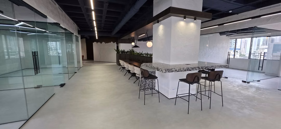 Exclusiva Oficina Remodelada en Torre Canaima, Obarrio – ¡Ubicación Privilegiada! - Imagen 5