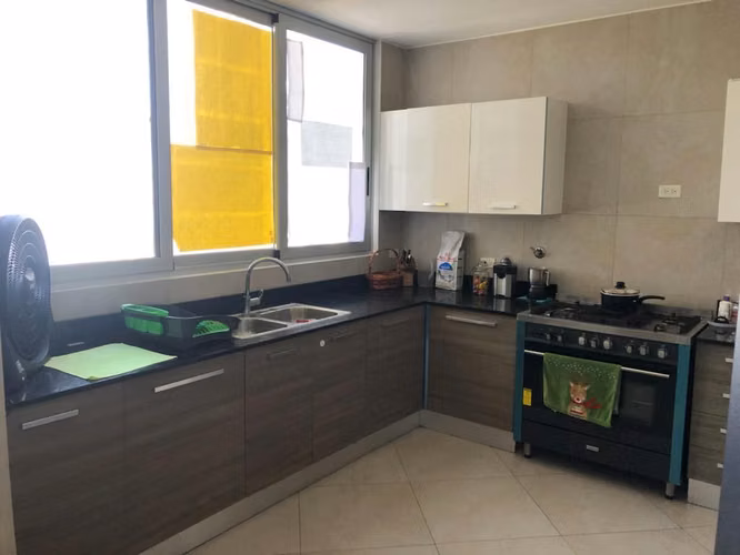 VENDO APARTAMENTO EN EL CANGREJO PH LUXOR 300