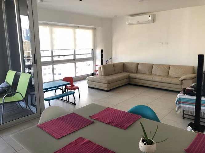 VENDO APARTAMENTO EN EL CANGREJO PH LUXOR 300