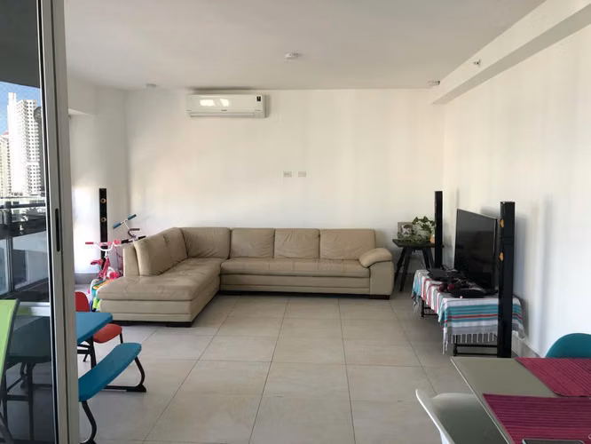 VENDO APARTAMENTO EN EL CANGREJO PH LUXOR 300