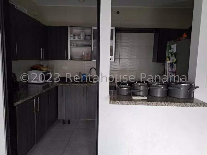 Vendo Apartamento Exclusivo en PH Luxor Tower 100, El Cangrejo 24-3946GG