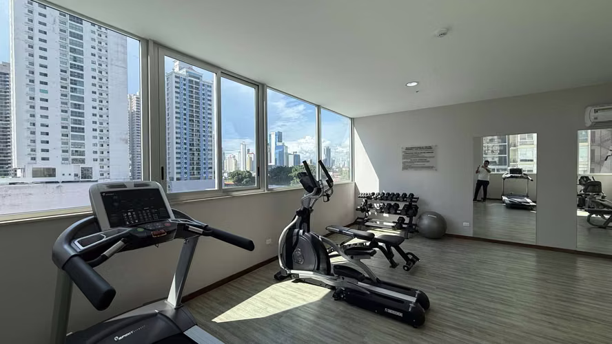Se Vende Apt en San Francisco, 2 recamaras, 2 baños, balcón, A pasos del Parque Omar - Imagen 10