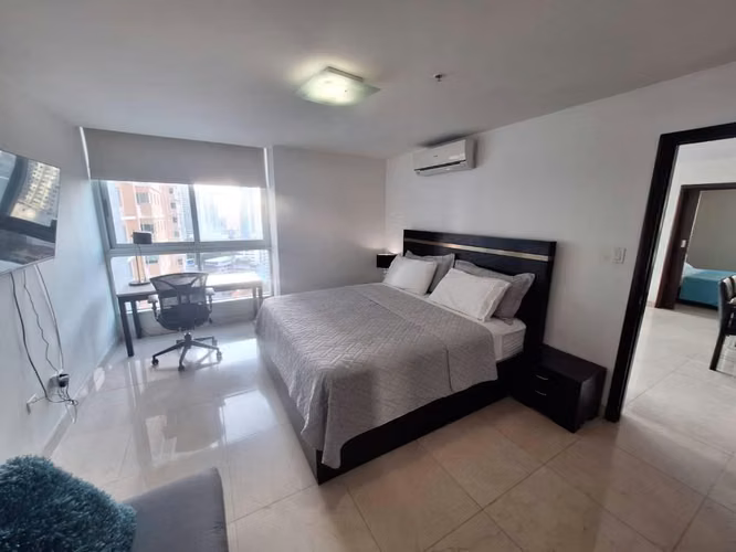 Venta  PH Villa del Mar - 2 recámaras - Amoblado con balcon