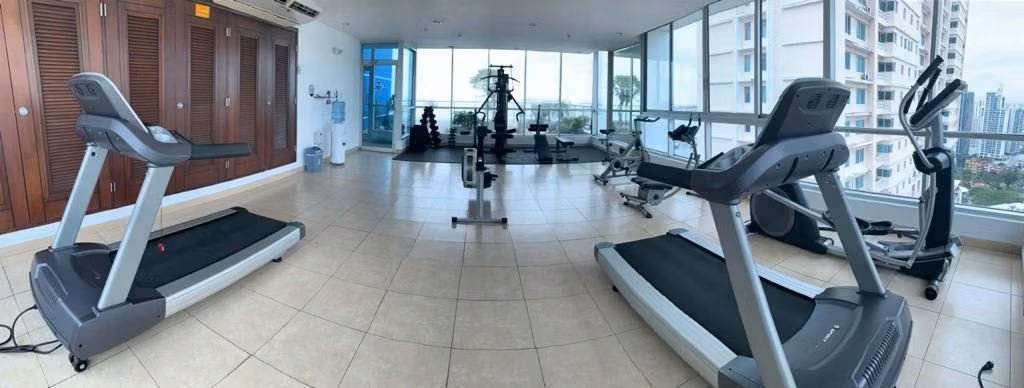 Venta  PH Villa del Mar - 2 recámaras - Amoblado con balcon