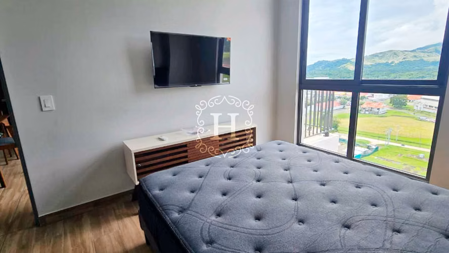 Moderno Apartamento de 2 Recámaras en el Corazón de la Ciudad