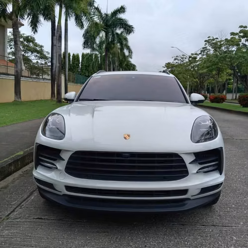 Vendo Porsche Macan 2020 con 10,610 kilometros motor 3.0 litros de 350 caballos.