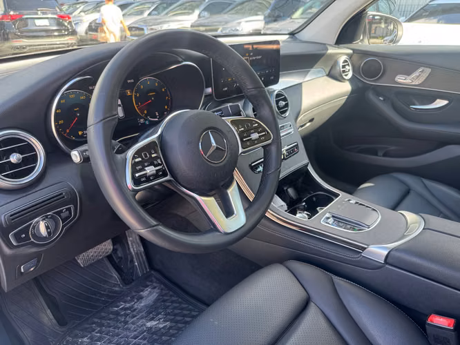 MERCEDES BENZ GLC200  - Imagen 11