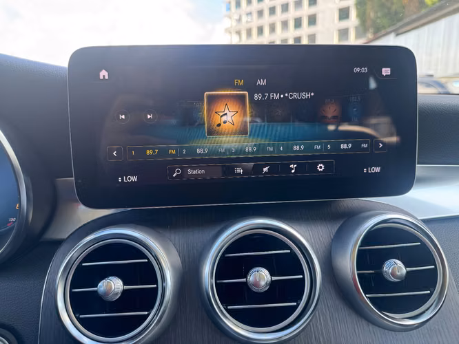 MERCEDES BENZ GLC200  - Imagen 6