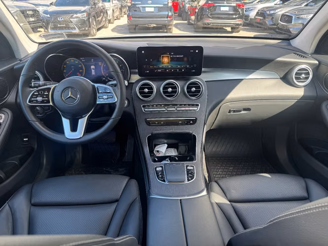 MERCEDES BENZ GLC200  - Imagen 13