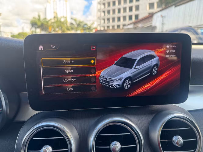 MERCEDES BENZ GLC200  - Imagen 7