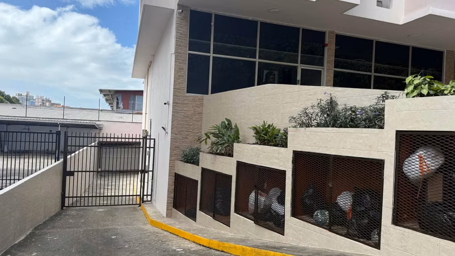 Apartamento en PH Plaza Dos Mares - Imagen 11