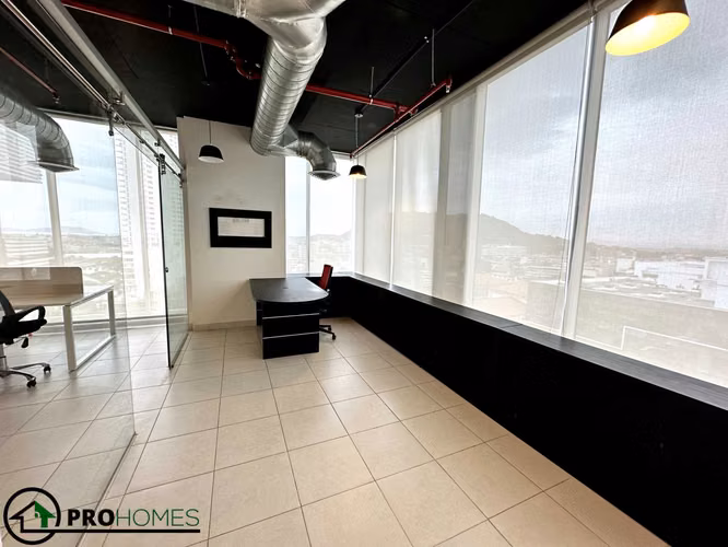 AVENIDA BALBOA...65 M2...2 PARKING...DIVISIONES...4 PUESTOS DE TRABAJO...OFICINA GERENCIAL - Imagen 2