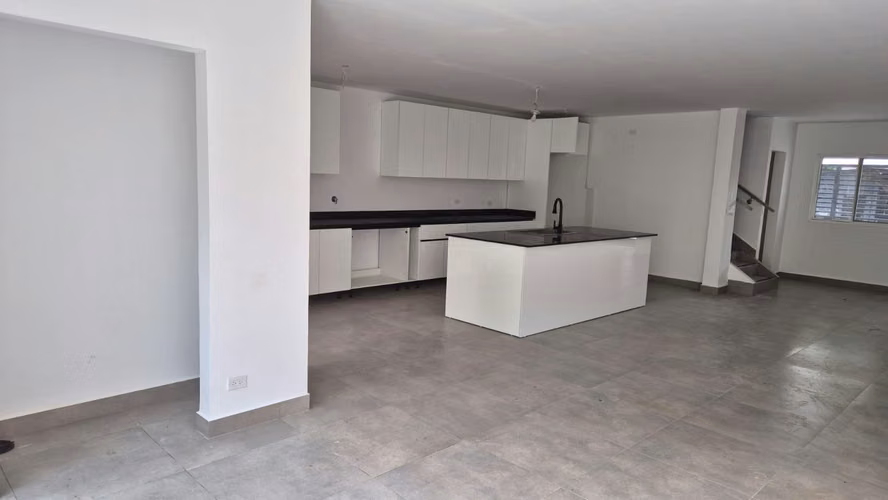 VENDO CASAS EN PARQUE LEFEVRE PROYECTO UNICO DE SOLO 7 VIVIENDAS