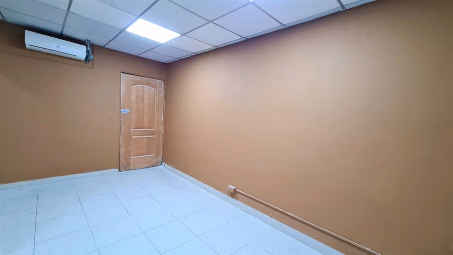 Se vende local en planta baja en edificio Señorial 50 - Imagen 8