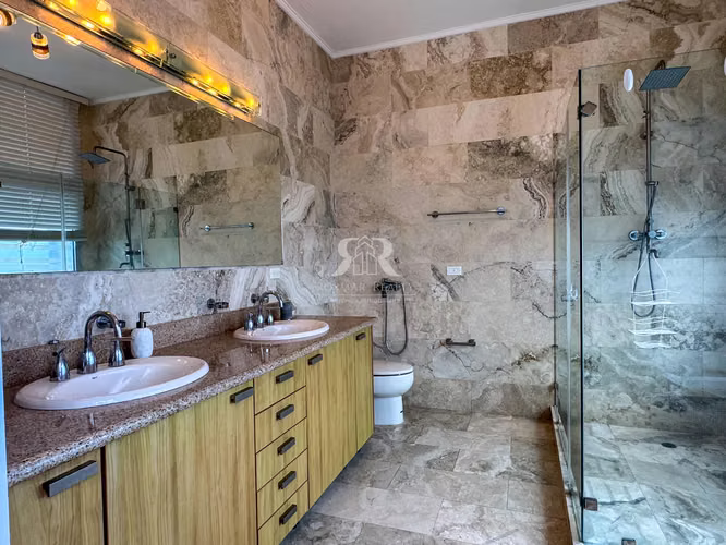 Apartamento remodelado en Punta Pacifica PH Aqualina