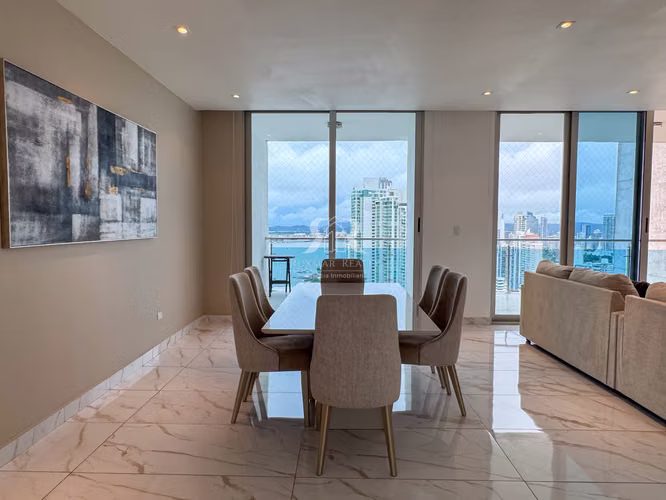 Apartamento remodelado en Punta Pacifica PH Aqualina