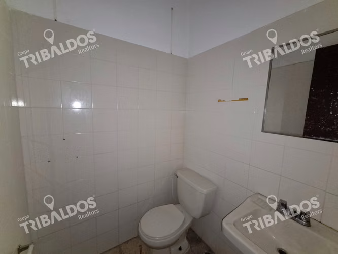 VENTA DE LOCAL EN EDISON PLAZA SEGUNDO PISO
