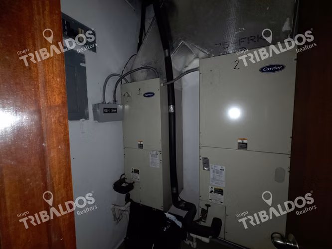 VENTA DE LOCAL EN EDISON PLAZA SEGUNDO PISO