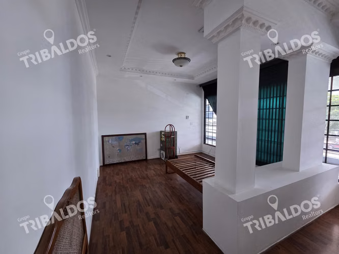VENTA DE LOCAL EN EDISON PLAZA SEGUNDO PISO
