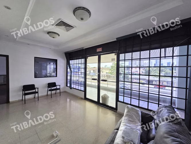VENTA DE LOCAL EN EDISON PLAZA SEGUNDO PISO