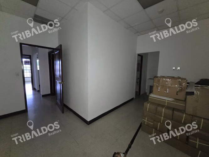 VENTA DE LOCAL EN EDISON PLAZA SEGUNDO PISO