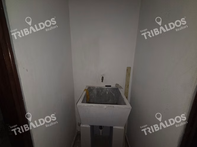 VENTA DE LOCAL EN EDISON PLAZA SEGUNDO PISO