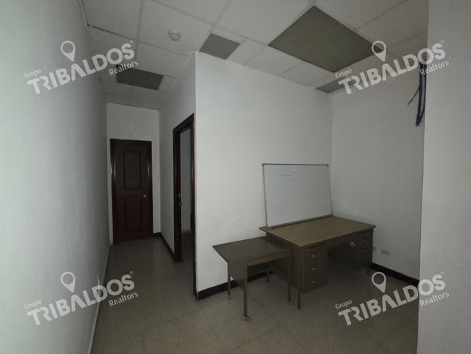 VENTA DE LOCAL EN EDISON PLAZA SEGUNDO PISO