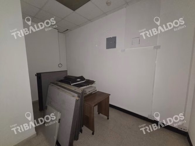 VENTA DE LOCAL EN EDISON PLAZA SEGUNDO PISO