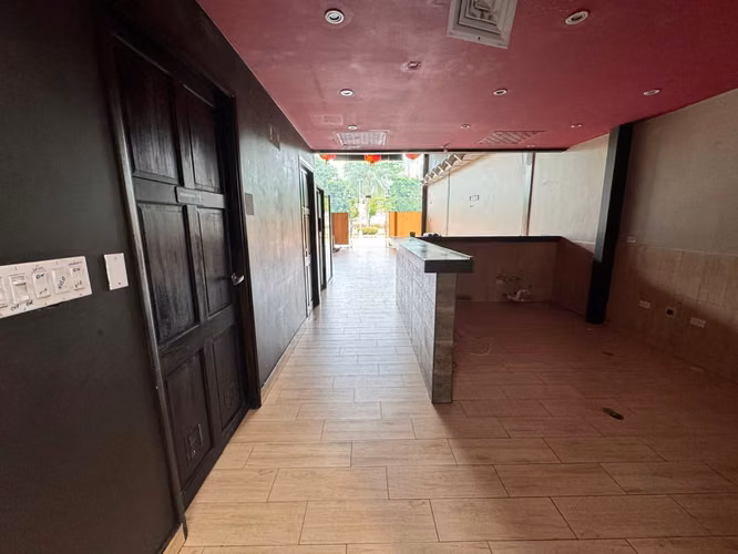 Alquiler de Local comercial en Obarrio, Centromall, 170m2