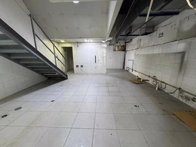 Alquiler de Local comercial en Obarrio, Centromall, 170m2