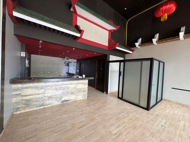 Alquiler de Local comercial en Obarrio, Centromall, 170m2