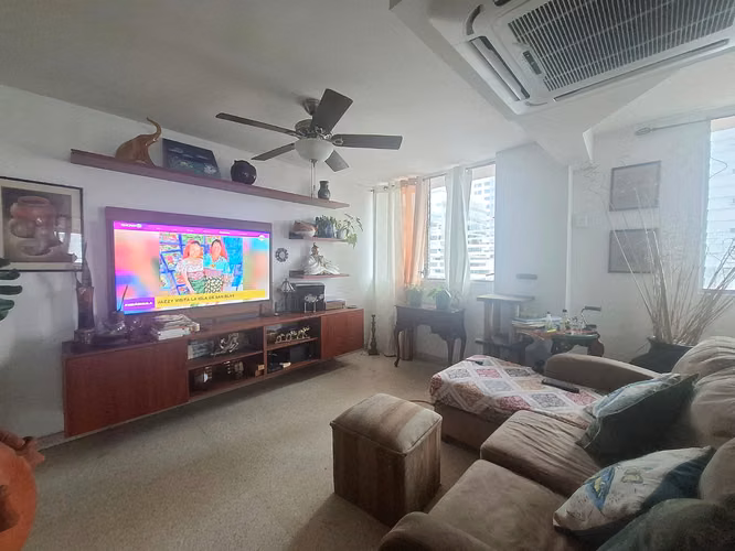 Venta de Apartamento en El Cangrejo, PH Esmeralda, 202m2