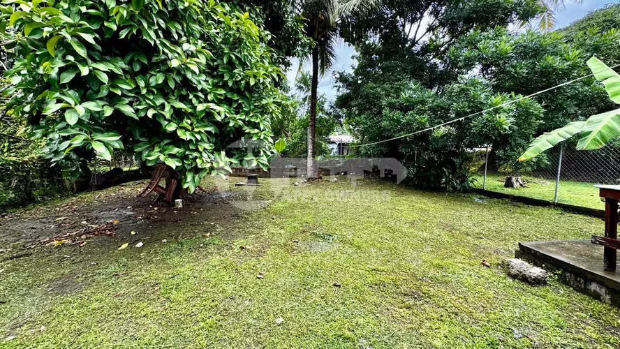 Venta de casa en el centro de Pedasí.