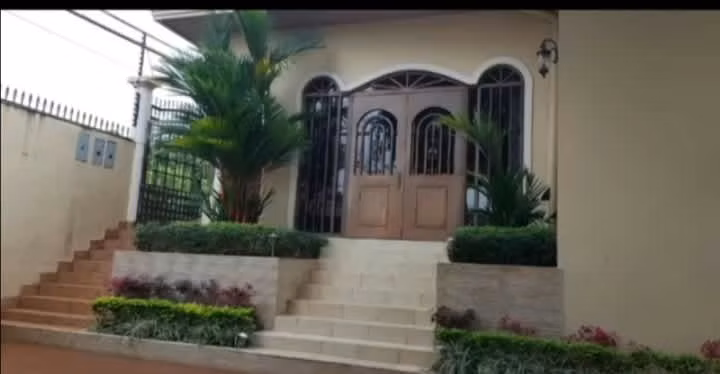 OFERTA SE VENDE HERMOSA RESIDENCIA LA CHORRERA RESIDENCIAL TALAVERA CERCA DEL NICOLAS SOLANO