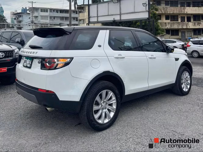 Land Rover Discovery 2019