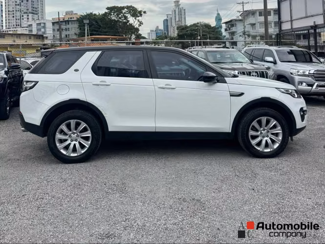 Land Rover Discovery 2019