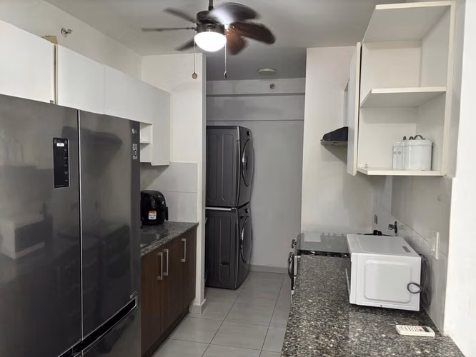 Venta de bello y céntrico apartamento en Trinity – El Carmen (Con Deposito)