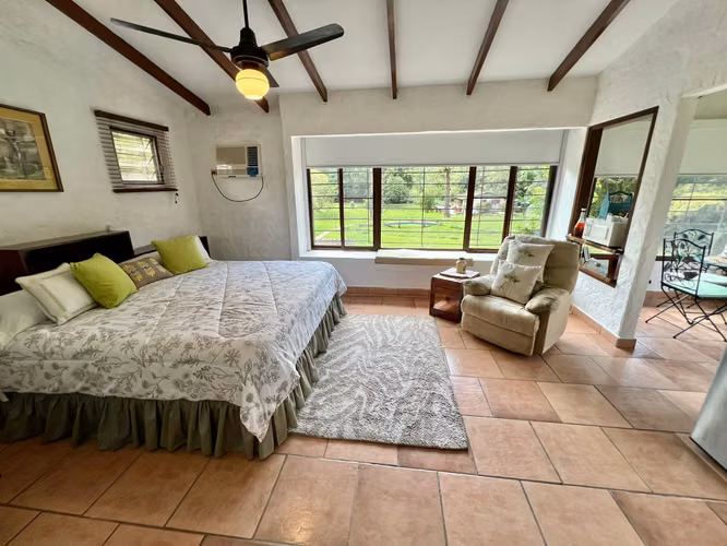 El Valle de Antón Casa con Terreno de 2.5 Hectáreas Venta