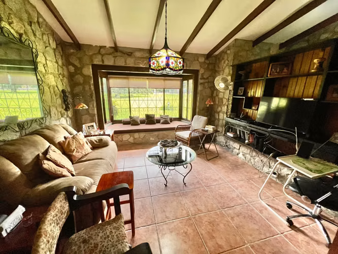 El Valle de Antón Casa con Terreno de 2.5 Hectáreas Venta
