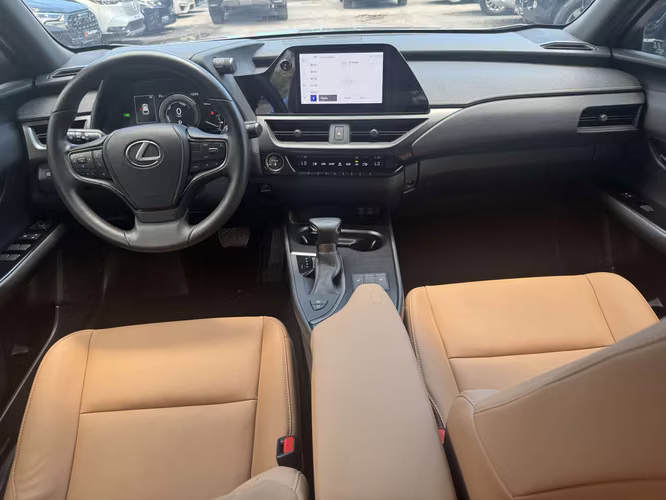 LEXUS UX250H 2023