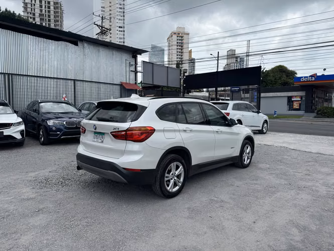 BMW X1 2018 - Imagen 16