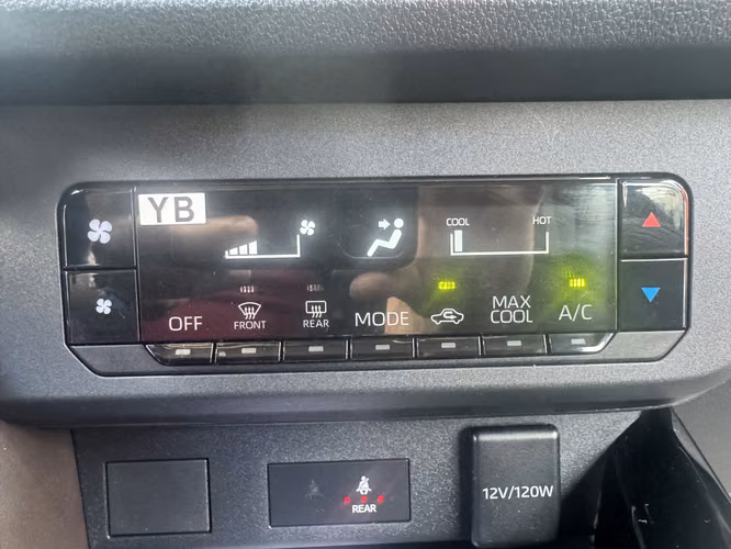 TOYOTA YARIS 2023 - Imagen 7