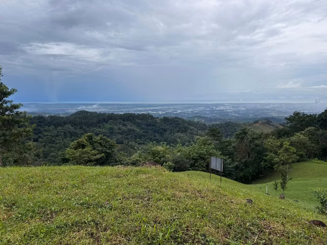 Venta de Terreno en Las Vistas de Cerro Azul, 2,817m2