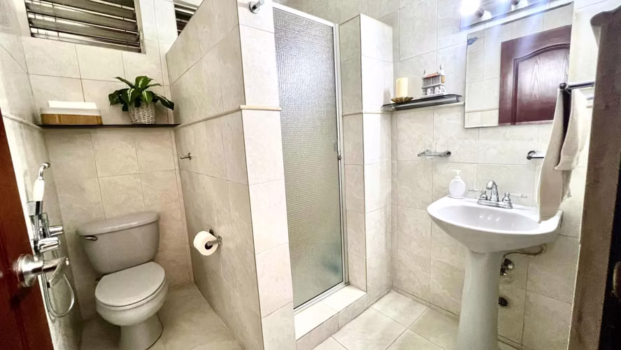 Vendo Casa en Betania - A Una Cuadra Del Metro 12 De Octubre