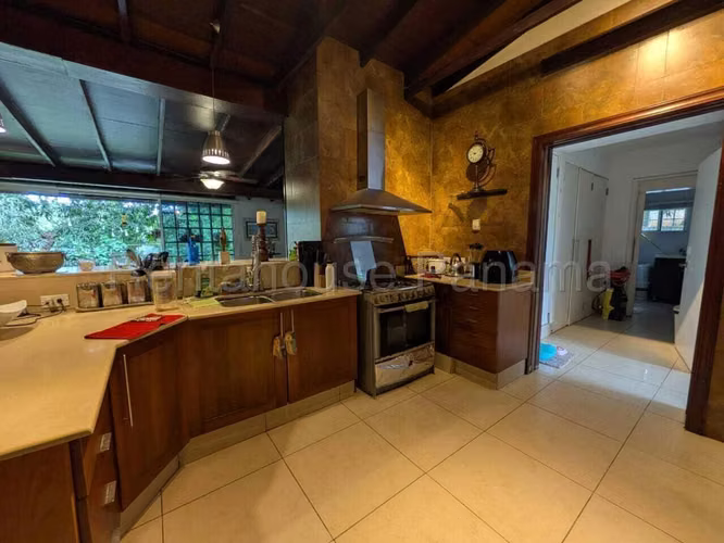 Vendo Casa Privilegiada en PH Llanos de Curundú 26-2744GG - Imagen 13