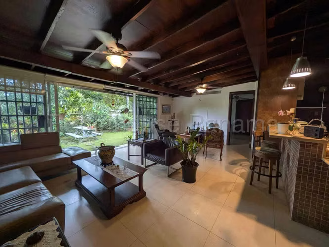 Vendo Casa Privilegiada en PH Llanos de Curundú 26-2744GG - Imagen 17